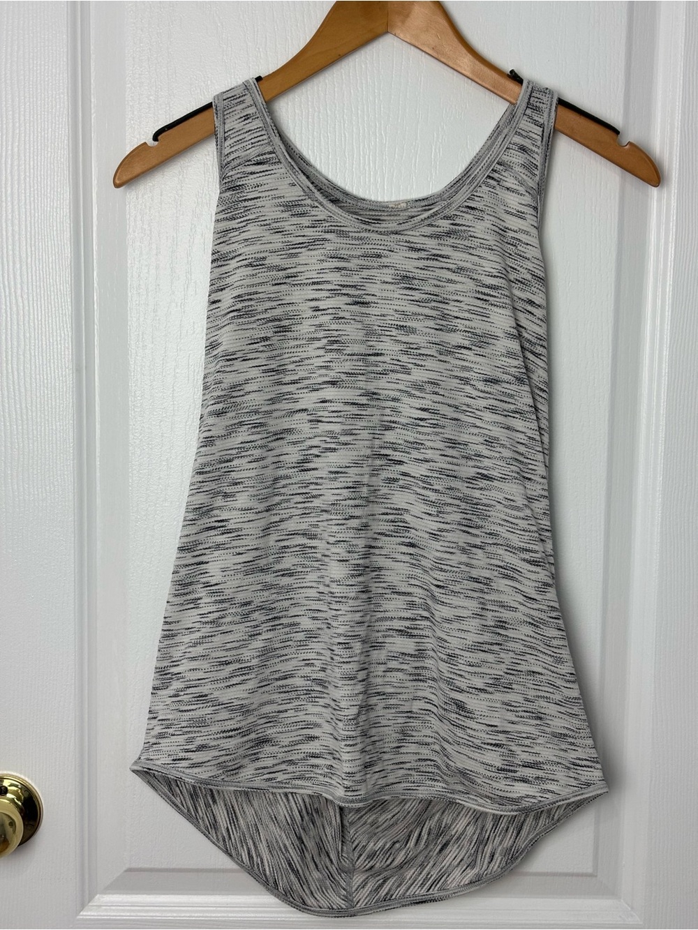 Lululemon Essential Tank Tiger Space Dye Black White Size 8 #31 - Picture 3 of 5